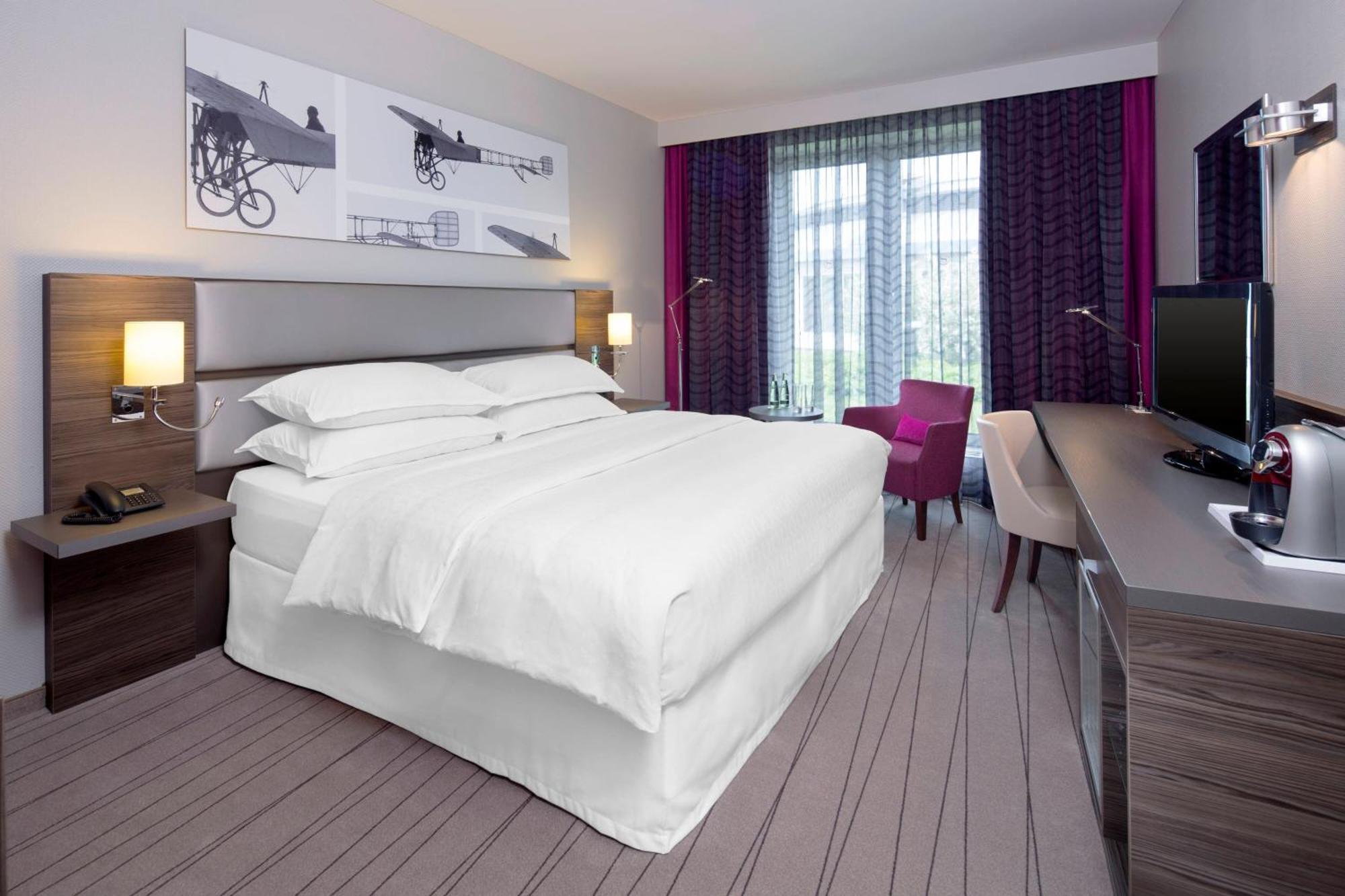 Sheraton Duesseldorf Airport Hotel Zewnętrze zdjęcie